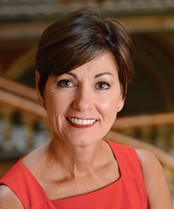 Kim Reynolds 2016 1